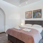 Appartement Modern Near Cathedral - Heart Of The Center