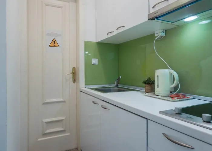 Modern Near Cathedral - Heart Of The Center