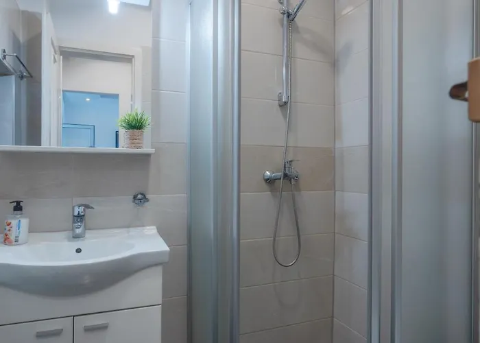 Modern Near Cathedral - Heart Of The Center